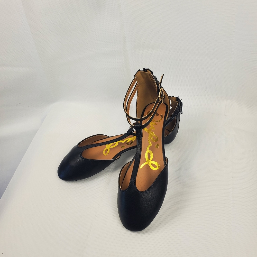 Black Strappy Flats